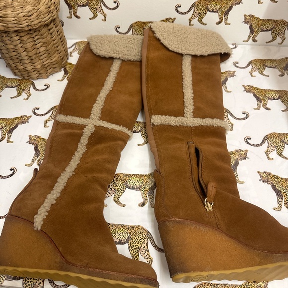 Authentic Tory Burch over the knee suede and shearling boots - size 8 - Picture 2 of 4